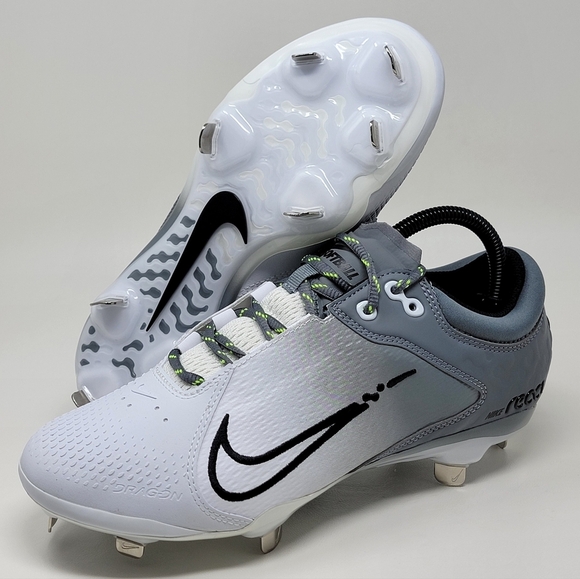 Nike Hyperdiamond 4 Softball Metal Cleats Women Size 8.5 Grey CZ5917-002 New - Picture 1 of 10